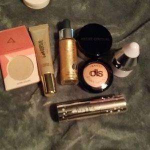 7 random highlighters